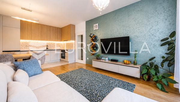 Zagreb, Vukomerec, trosoban stan s parkingom neto površine 63 m²