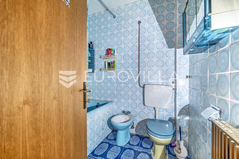 Zagreb, Gornja Dubrava, dvojna kuća površine 211,80 m² s garažom - 7