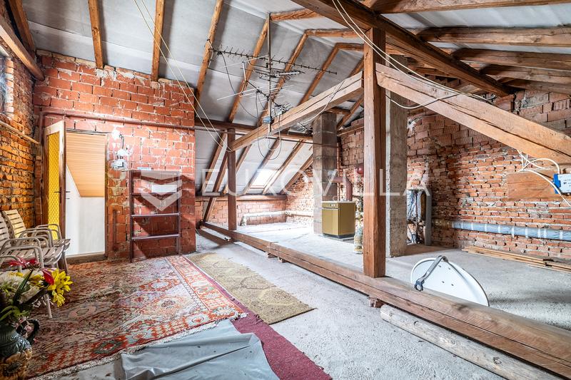Zagreb, Gornja Dubrava, dvojna kuća površine 211,80 m² s garažom - 6