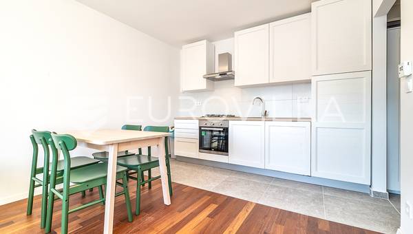 Zagreb, Trešnjevka, uređen dvosoban stan 55 m²