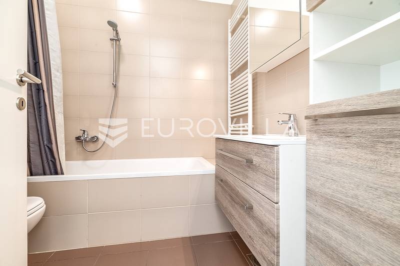 Zagreb, Bundek prekresan jednosoban stan 30 m² - 6