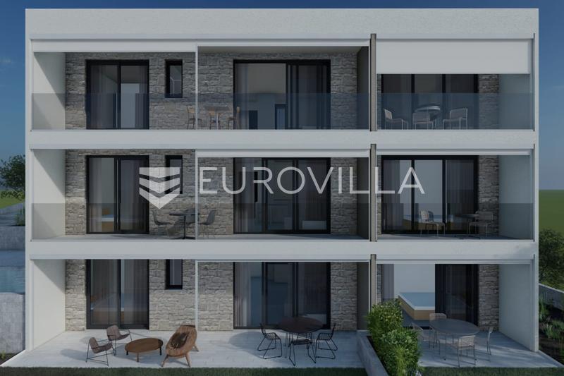 Šolta, Stomorska, ekskluzivan dvosoban stan u prizemlju