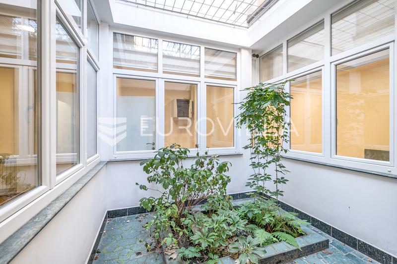 Zagreb, Ciudad Baja, centro estricto de la ciudad, espacio de oficina de 105 m² en la planta baja elevada - 8