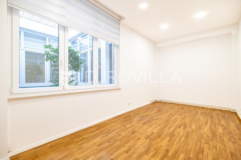 Zagreb, Ciudad Baja, centro estricto de la ciudad, espacio de oficina de 105 m² en la planta baja elevada - 3