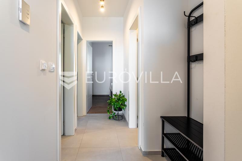 Seget Donji, nicely decorated two-bedroom apartment on the first floor - 12