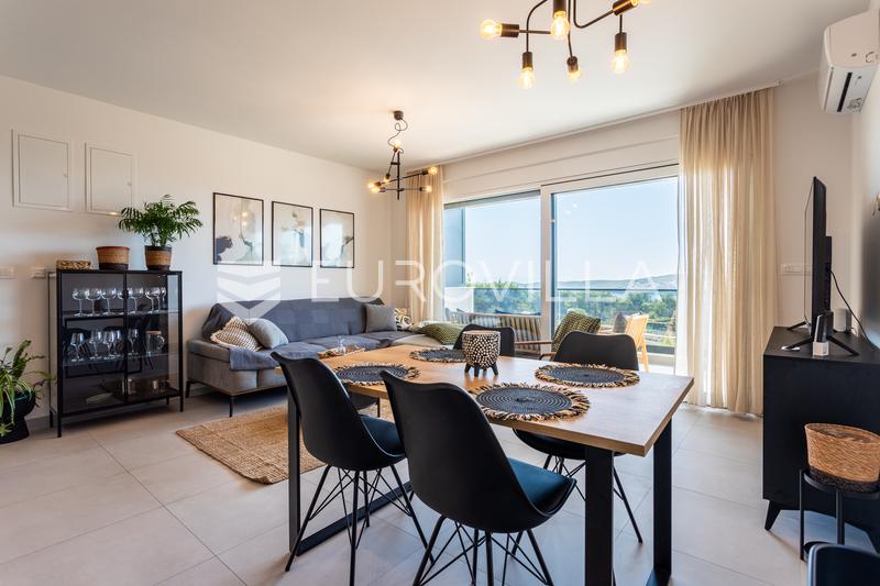 Seget Donji, nicely decorated two-bedroom apartment on the first floor - 4