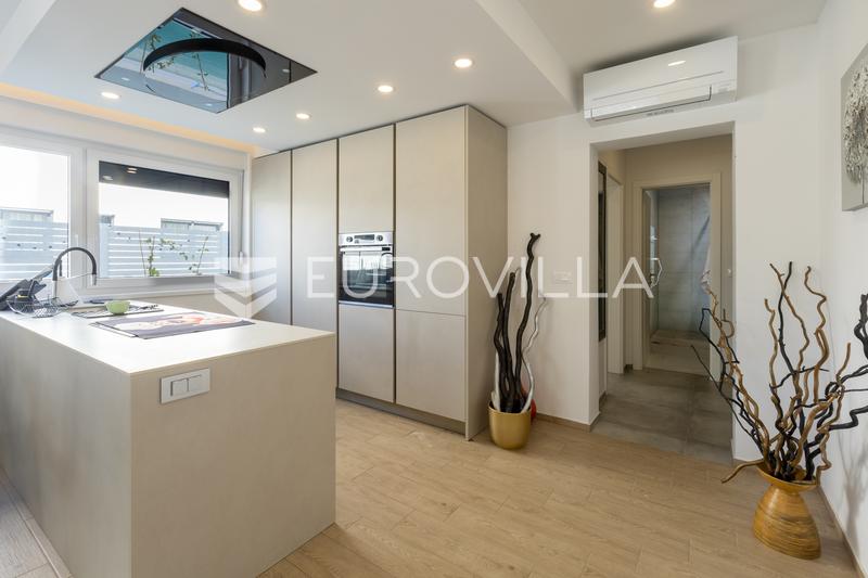 Istrie, région de Rovinj - appartement moderne neuf avec piscine et jardin privé, à 500 m de la mer - 14