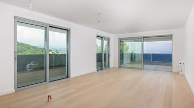 Opatija'da, 111 m2'lik çekici üç odalı daire, YENİ BİNA