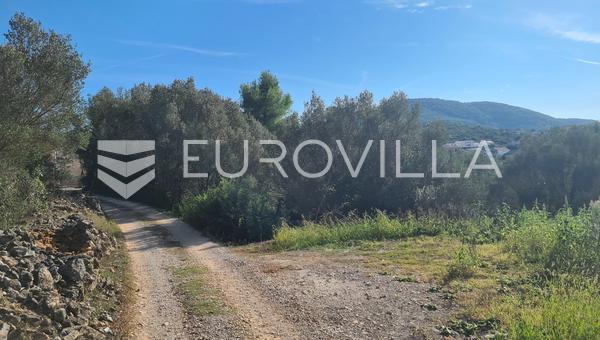 Otok Korčula, Vela Luka, građevinsko zemljište 