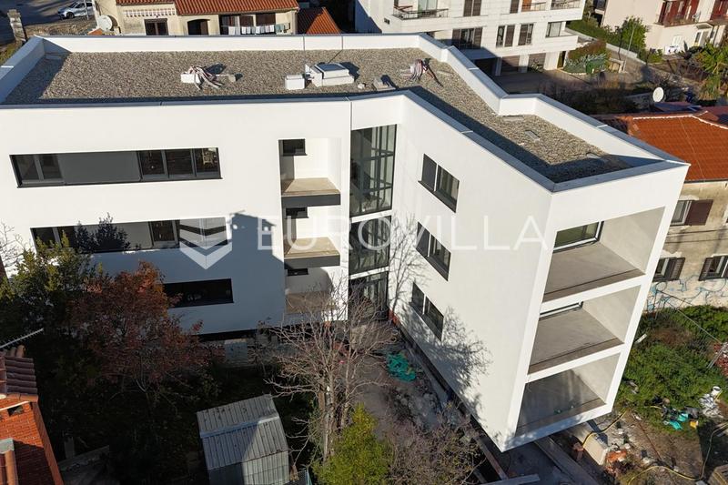 Istra, Rovinj, 1st Floor Two Bedroom Apartment 80,80 m²