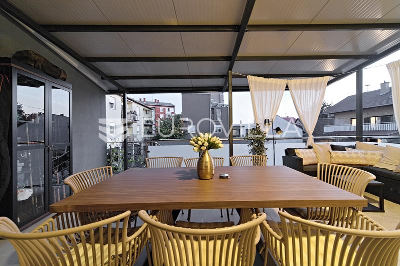 Osijek, Gornji grad, apartamento de cuatro habitaciones con patio privado y una estructura adicional - 22