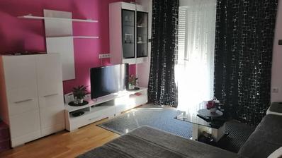 Novi Vinodolski, one-bedroom apartment 57 m², only 150 m from the sea, balcony, sea view