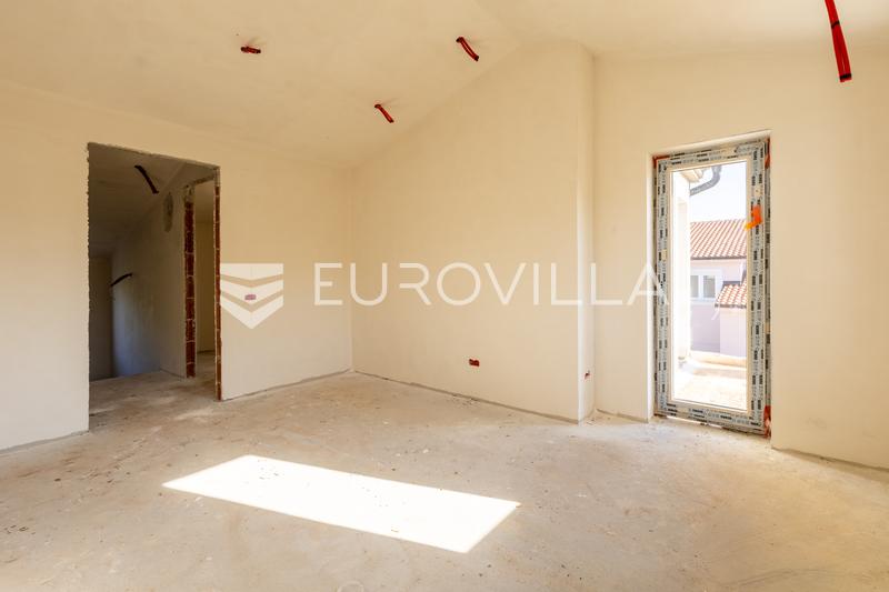 İstirya, Poreč, havuzlu modern ev ileri kaba inşaat aşamasında - 32