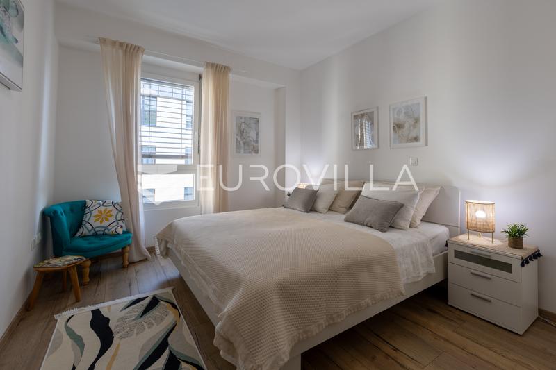 Istria, Pula, centro estricto de la ciudad, moderno apartamento de 70 m² con terraza, garaje y ascensor. - 10