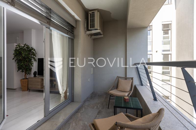 Istria, Pula, centro estricto de la ciudad, moderno apartamento de 70 m² con terraza, garaje y ascensor. - 6