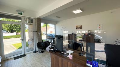 Donji Miholjac, Centar, poslovno, stambeni objekt s poslovnim prostorima i tri stana