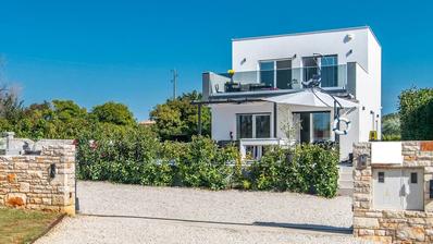 Istrien, Savicenta, moderne villa NKP 140 m2 i malerisk natur