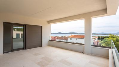 Vodice, UUSI RAKENNUS, moderni kolmen makuuhuoneen huoneisto, 125,48 m², merinäköala, S7