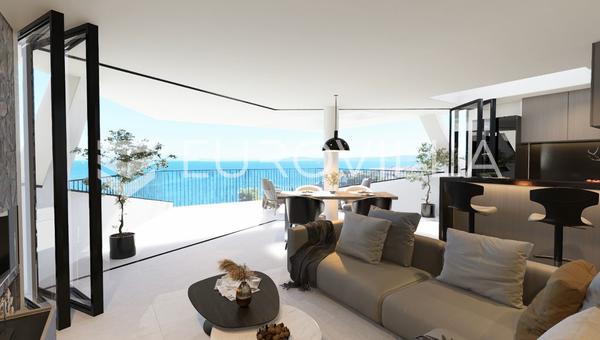 Okrug Gornji, luksuzni penthouse s krovnom terasom
