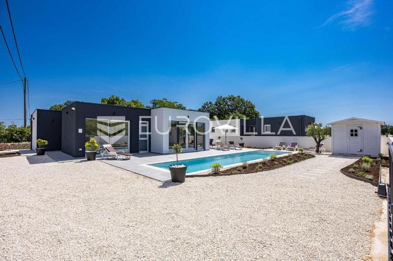 Istra, Štokovci, pet friendly vila s bazenom za dugoročni najam - 1