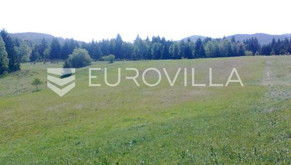 Gorski Kotar, Hlevci - 4.193 m² büyüklüğünde, muhteşem ve düz bir arsa