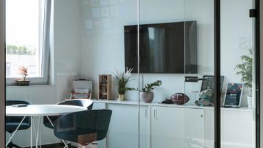 Zágráb, Vrbani, 348 m² irodahelyiség egy irodaház 3. emeletén