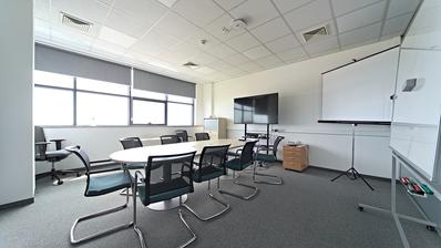 Osijek, přísné centrum města, moderní kancelářské prostory k pronájmu, 374 m²