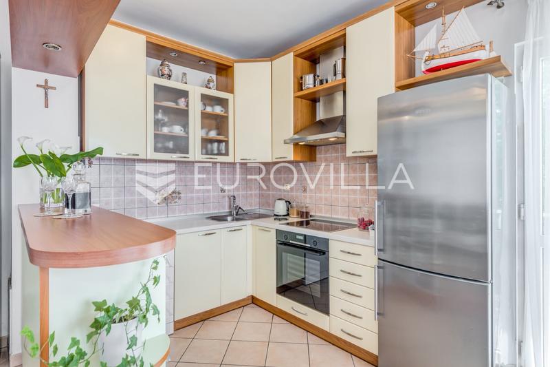 Jesenice, Zwei-Zimmer-Wohnung mit wunderschönem Meerblick - 5