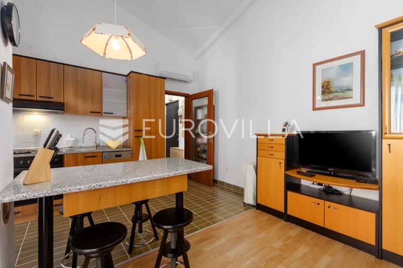 Istra, Barbariga, elegantan i svijetao stan 44 m² s dvije velike terase na 1. katu - 11
