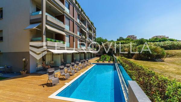 Split, Žnjan, Hotel with eleven rooms, unique opportunity