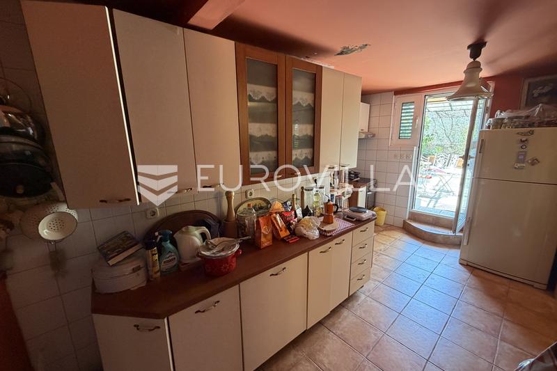 Hvar, Stari Grad, dvoupodlažní dům v centru města - 12