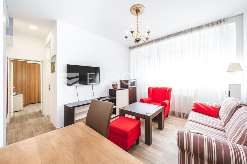 Zagreb, Maksimir, dvosoban stan 54 m², PRVI NAJAM