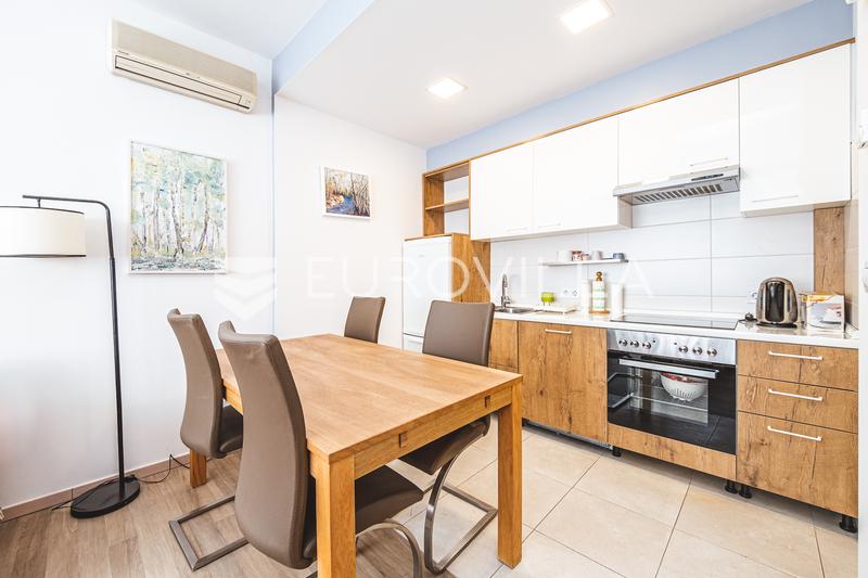 Zagreb, Maksimir, dvosoban stan 54 m², PRVI NAJAM