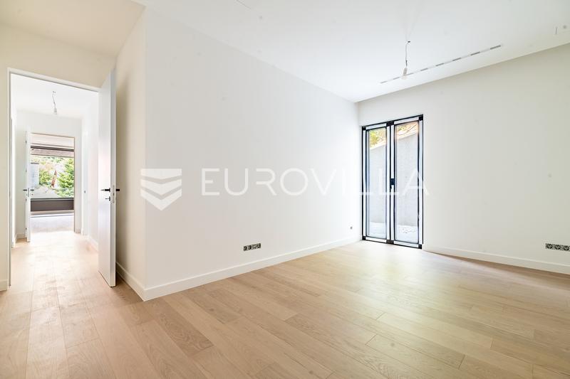 Tuskanac, Kraljevec, treroms leilighet i 1. etasje 205 m² NYBYGG - 4