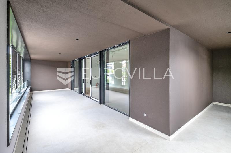 Tuskanac, Kraljevec, treroms leilighet i 1. etasje 205 m² NYBYGG - 10