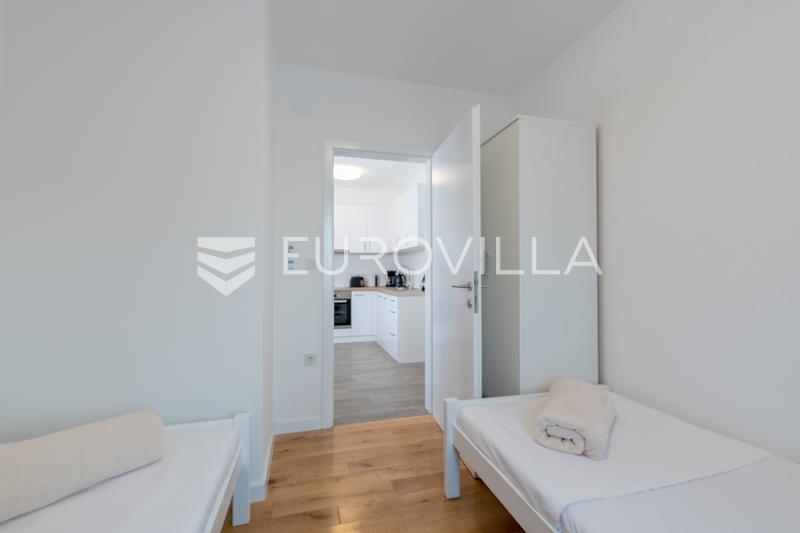 Isztria, Peroj, két hálószobás apartman, fűtött medence, mediterrán kert - 12