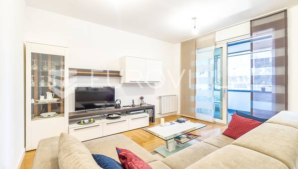 Zagreb, VMD Strojarska, güzel iki odalı daire 86,80 m²