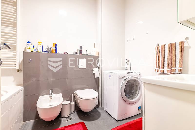 Záhřeb, VMD Strojarska, krásný dvoupokojový byt 86,80 m² - 8
