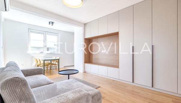 Zagreb, Borongajska Straße, Zweizimmerwohnung mit großer Terrasse und 2 Parkplätzen