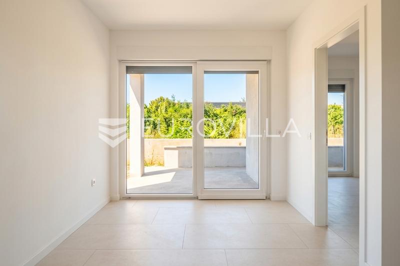 Privlaka, Leilighet 200 m fra stranden, nybygg med terrasse og hage - 8