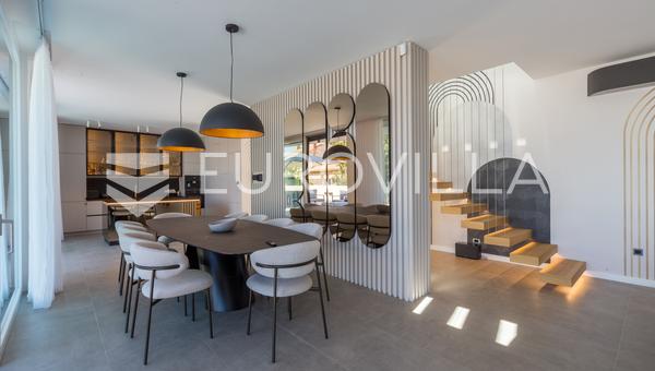 Istrien, Rovinjsko selo, modernt nybyggt hus 222m2 med swimmingpool