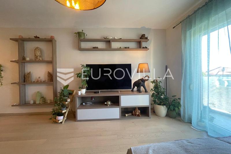 Rijeka, Srdoci, Kiralık Üç Yatak Odalı Daire, 67,70 m² ve Otopark Alanı - 4