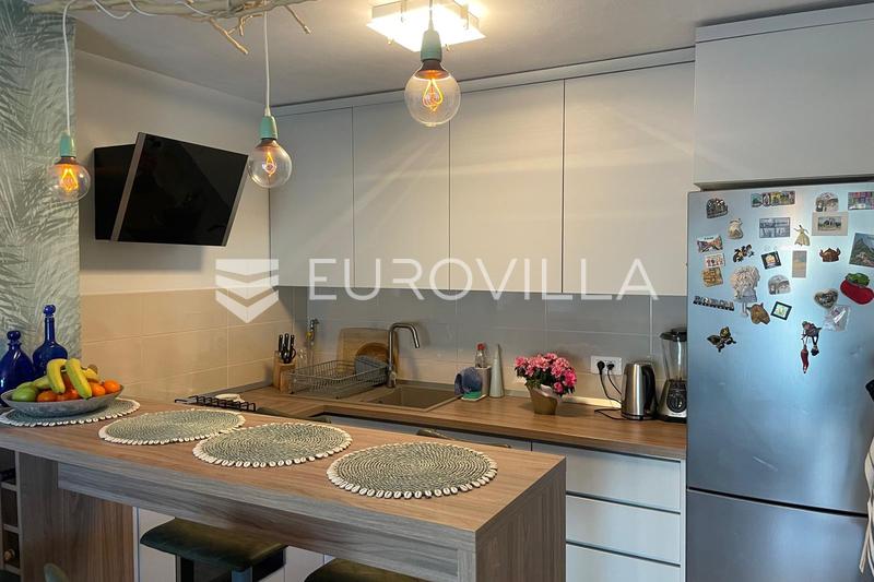 Rijeka, Srdoci, Kiralık Üç Yatak Odalı Daire, 67,70 m² ve Otopark Alanı - 8