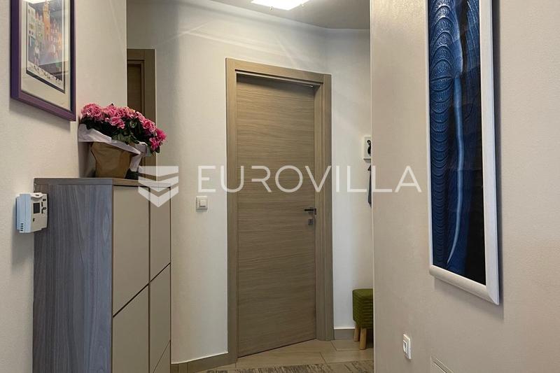 Rijeka, Srdoci, Kiralık Üç Yatak Odalı Daire, 67,70 m² ve Otopark Alanı - 15