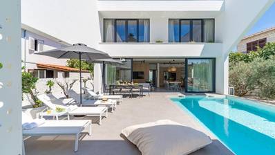 Brac, modern, luxusvilla medencével