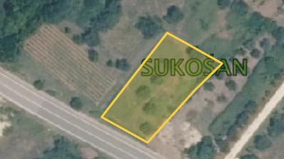 Zadar, Sukosan - Terreno edificabile lungo la strada principale, 1.014 m² - Ideale per una villa o appartamenti