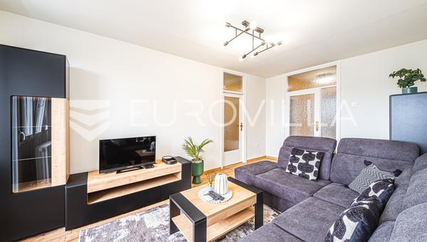 Zagreb, Srednjaci, novouređen trosoban stan 63 m², prvi najam