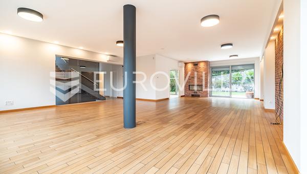 Zagreb, Tuškanac, Kraljevec, exclusief meergezinsappartement verdeeld over drie niveaus, 422 m², garage