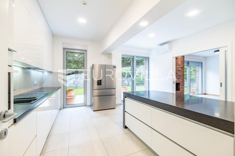 Zagreb, Tuškanac, Kraljevec, exclusief meergezinsappartement verdeeld over drie niveaus, 422 m², garage - 7