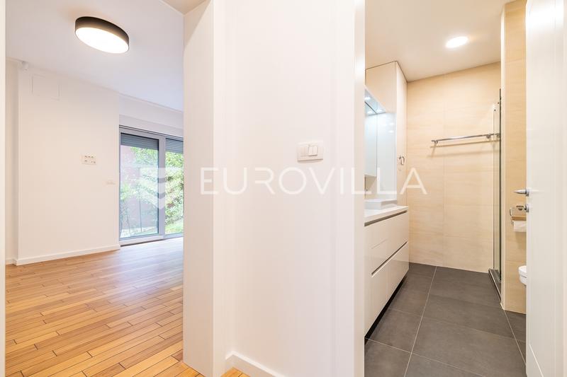 Zagreb, Tuškanac, Kraljevec, exclusief meergezinsappartement verdeeld over drie niveaus, 422 m², garage - 13